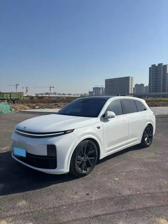 2023 Li L7 Range Extended 154HP REEV 40.9KWH