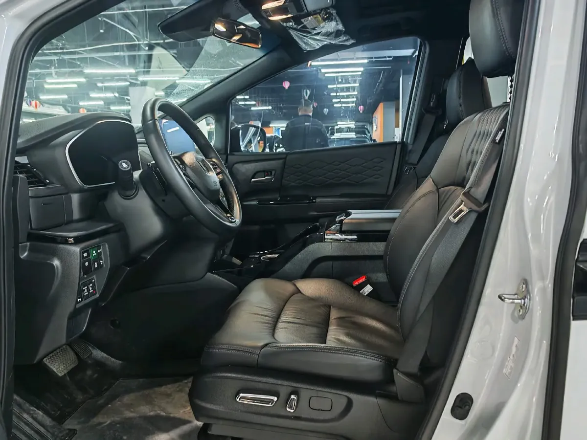 2026 Jingfei Automobile Z9 1.5T 147HP L4 4DHT PHEV,autocango,china used car exporter,china ev exporter,chinese used car exporter,chinese used ev exporter