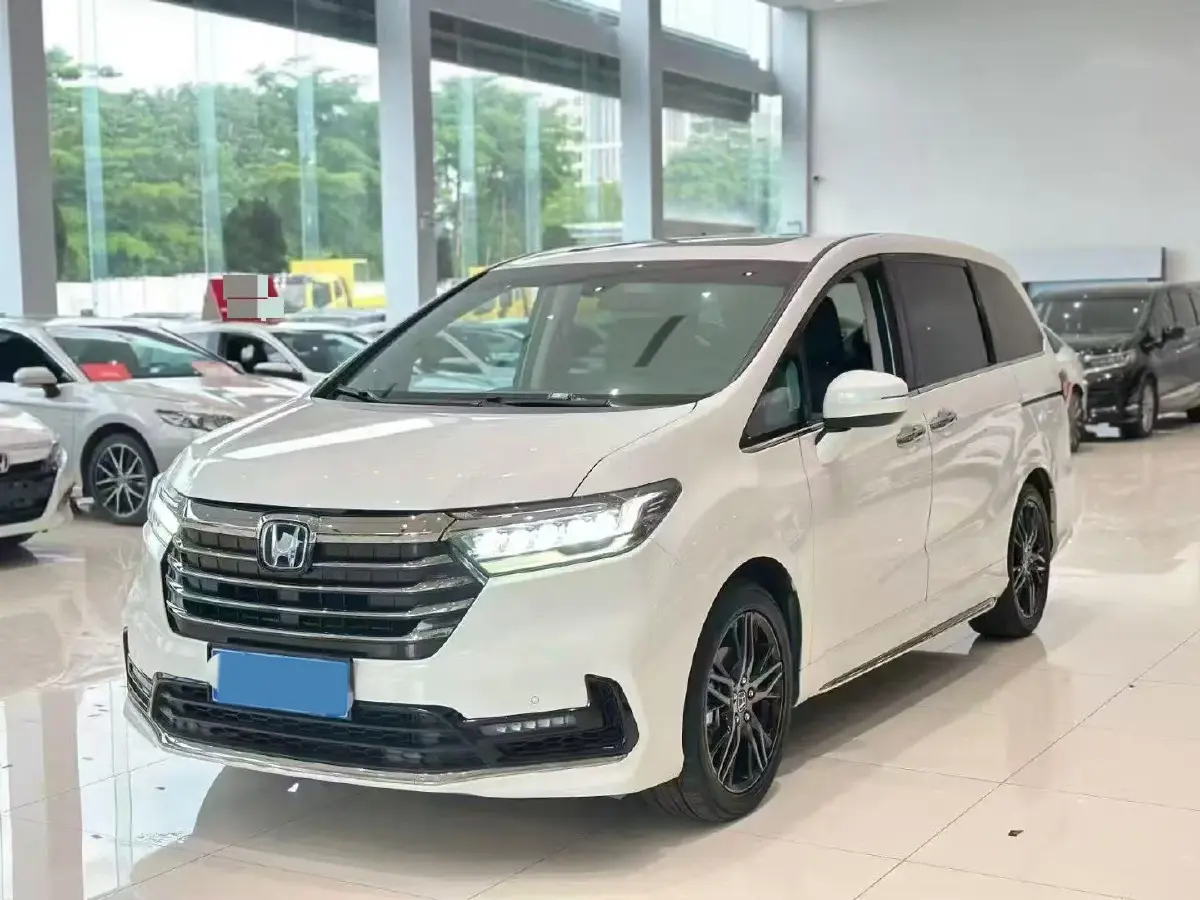 2022 Honda Odyssey 2.0L 146HP L4 E-CVT Hybrid