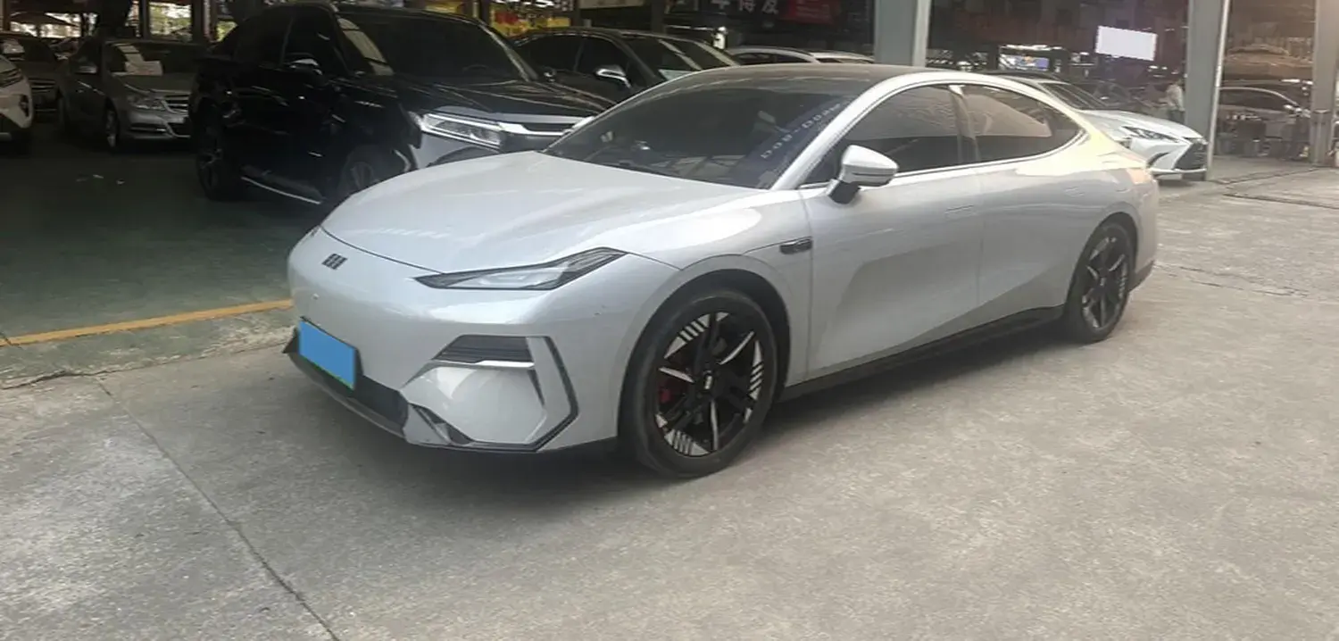 2024 Geely Galaxy E8 BEV 62KWH