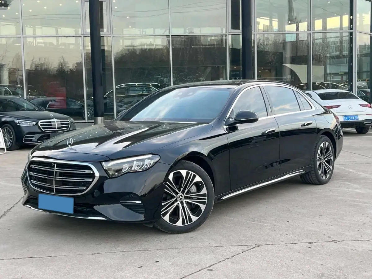 2024 Mercedes-Benz E Class 2.0T 204HP L4 9AT PHEV 25.4KWH