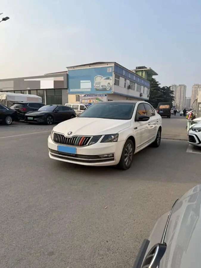 2020 Skoda Octavia 1.5L 113HP L4 6AT