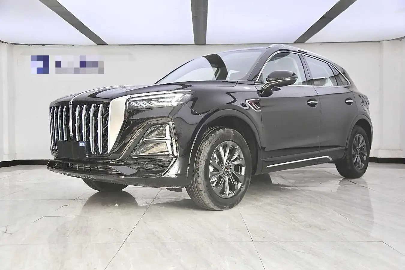 2023 HongQi HS5 2.0T 252HP L4 8AT