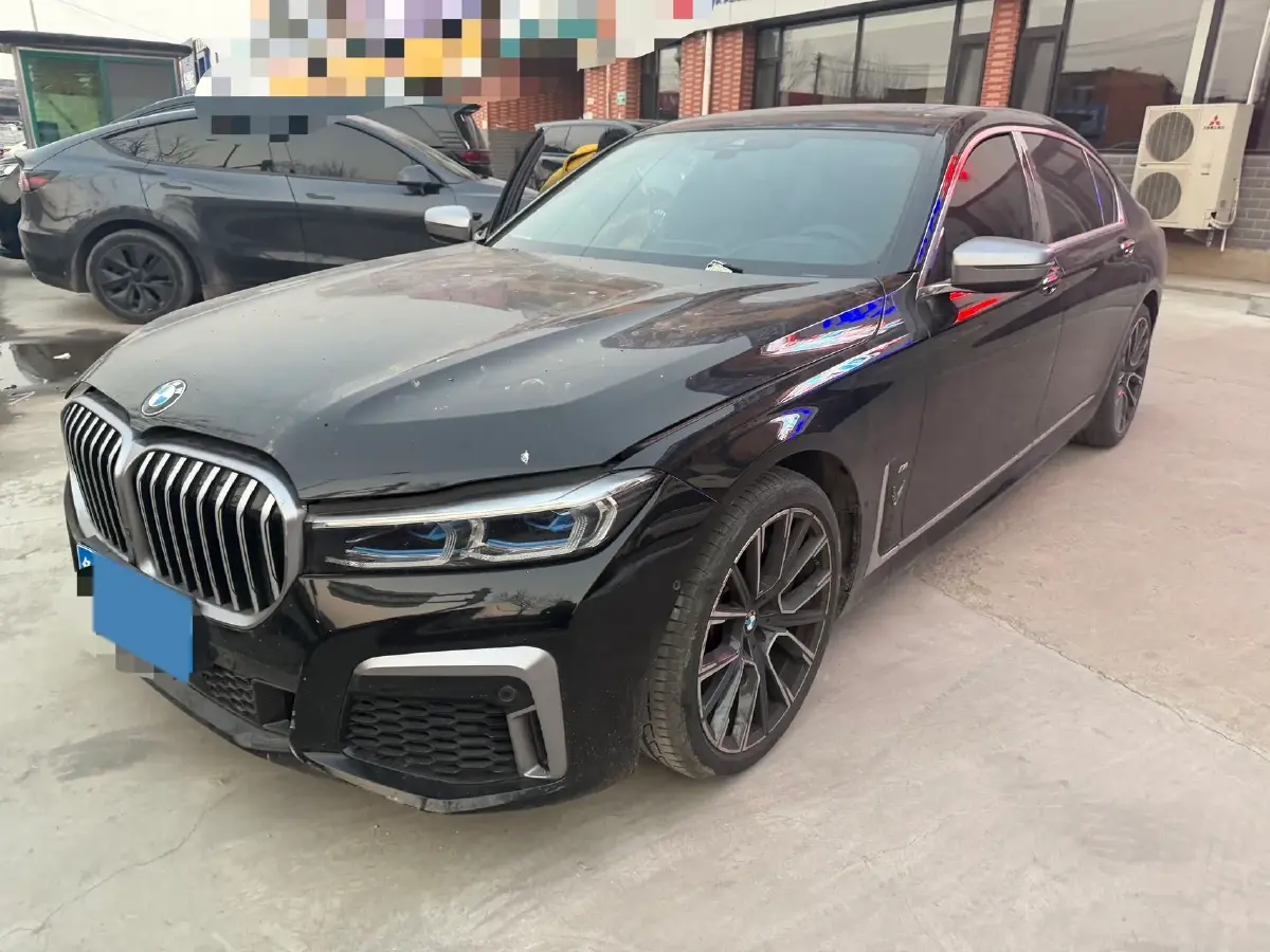 2019 BMW 7 Series 3.0T 340HP L6 8AT