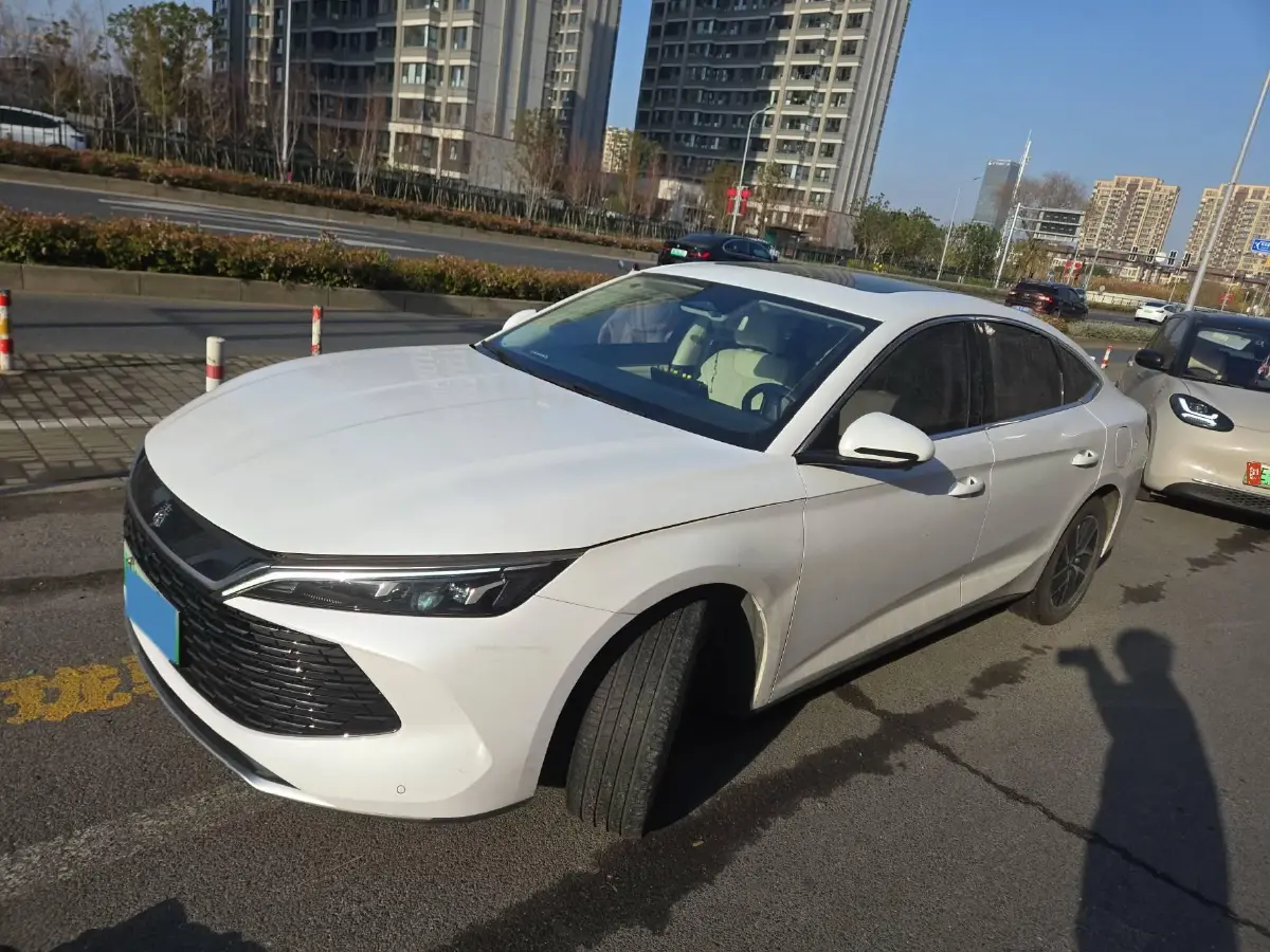 2024 BYD QinL 1.5L 101HP L4 E-CVT PHEV 15.87KWH