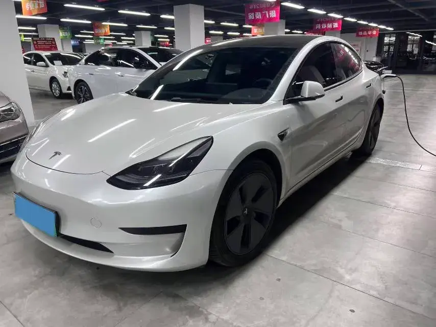 2022 Tesla Model 3 BEV 60KWH