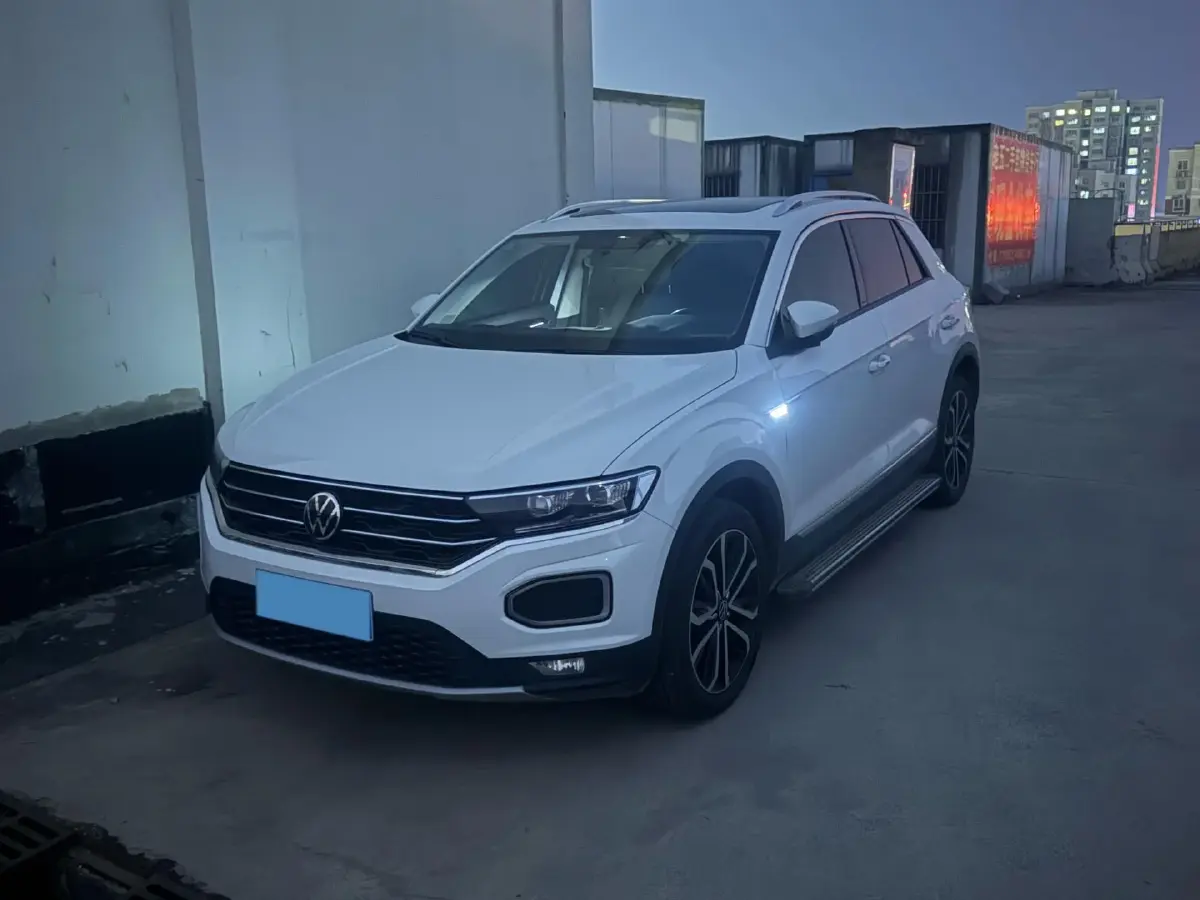 2021 Volkswagen T-Roc 1.4T 150HP L4 7DCT