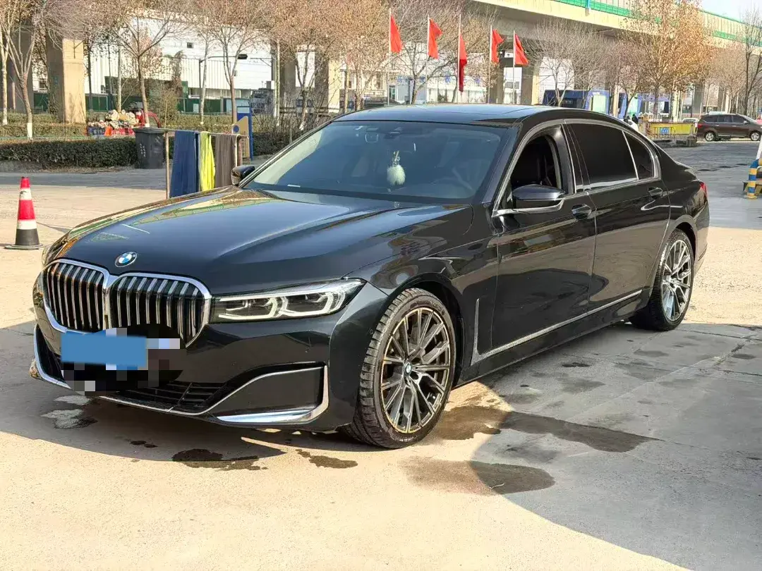 2019 BMW 7 Series 2.0T 265HP L4 8AT