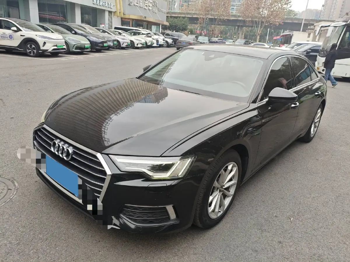 2021 Audi A6L 2.0T 190HP L4 7DCT