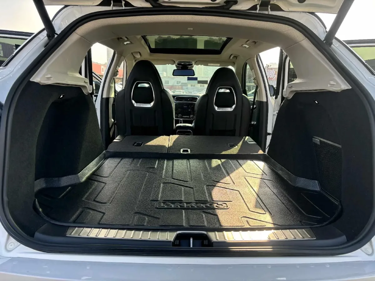 2019 LYNK&CO 01 EM-P 1.5T 180HP L3 7DCT PHEV 9.4KWH,autocango,china used car exporter,china ev exporter,chinese used car exporter,chinese used ev exporter