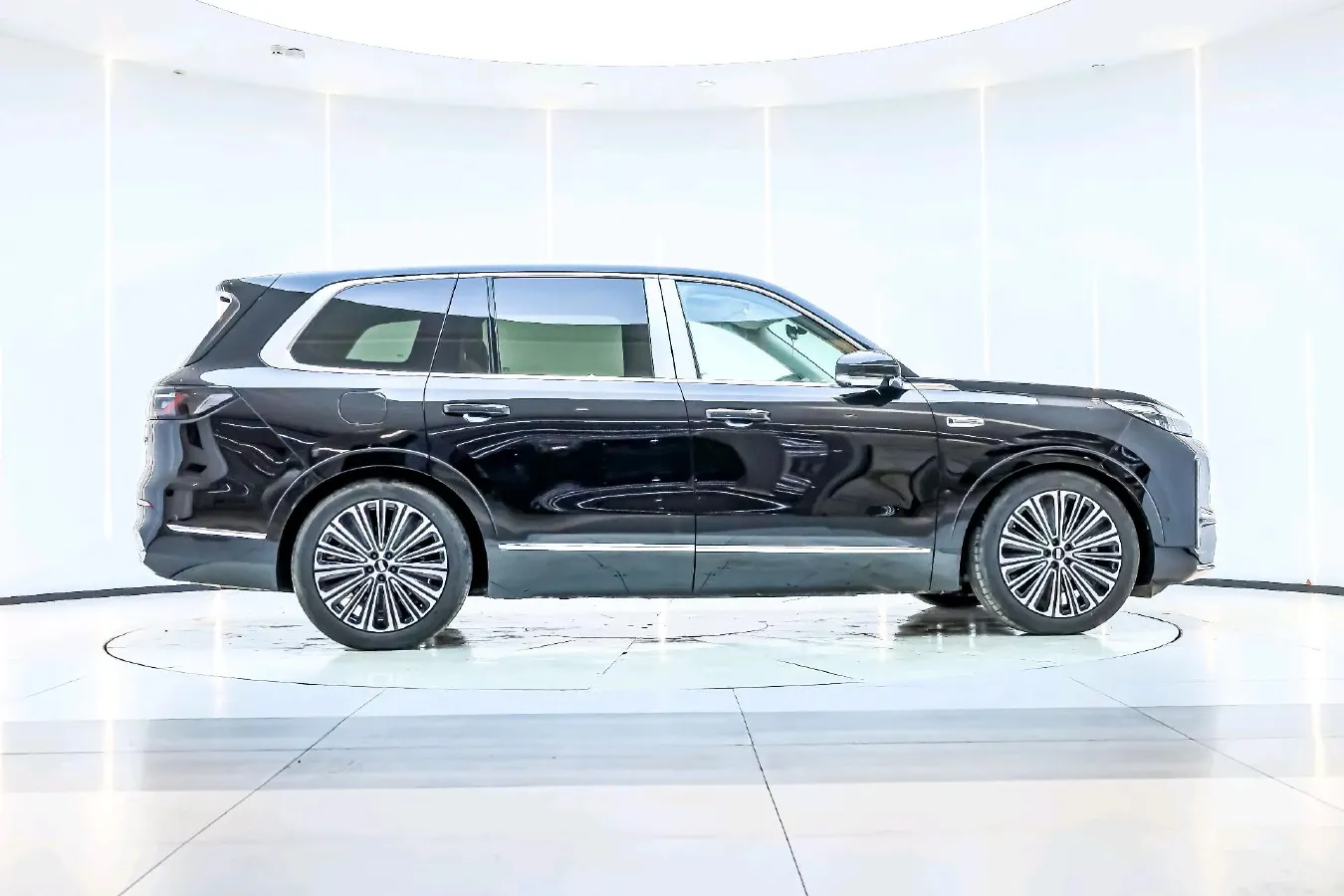 2025 Geely Galaxy M9 1.5T 163HP L4 3DHT PHEV,autocango,china used car exporter,china ev exporter,chinese used car exporter,chinese used ev exporter