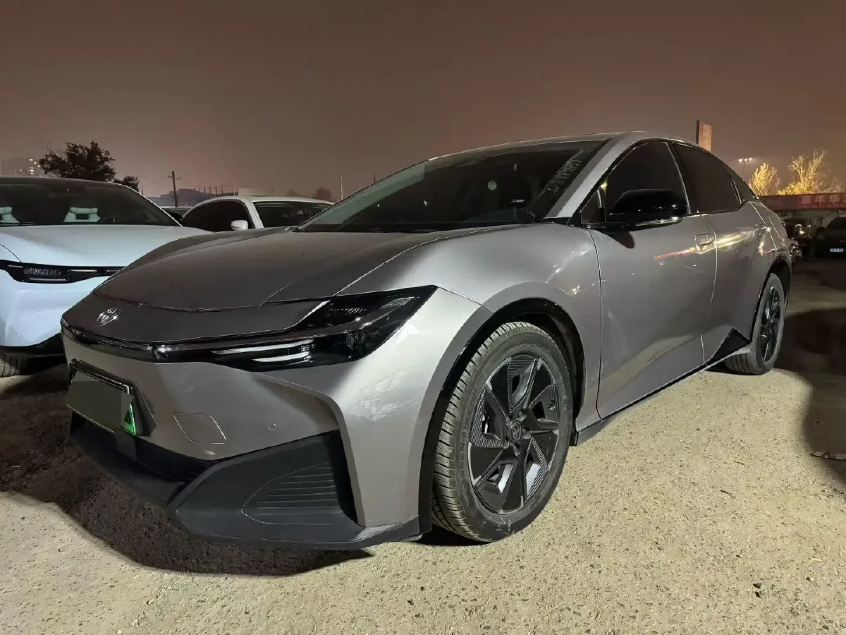 2023 Toyota bZ3 BEV 49.92KWH,autocango,china used car exporter,china ev exporter,chinese used car exporter,chinese used ev exporter