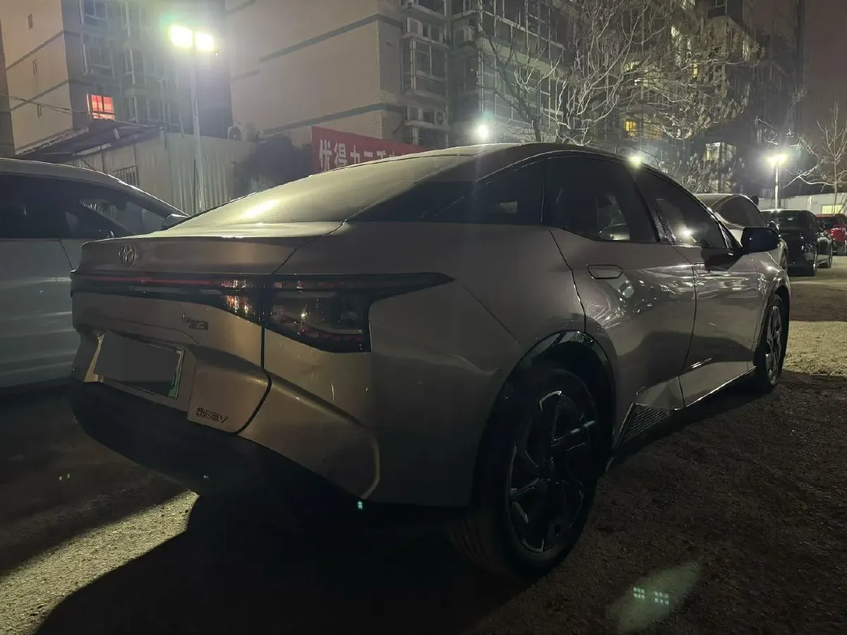 2023 Toyota bZ3 BEV 49.92KWH,autocango,china used car exporter,china ev exporter,chinese used car exporter,chinese used ev exporter