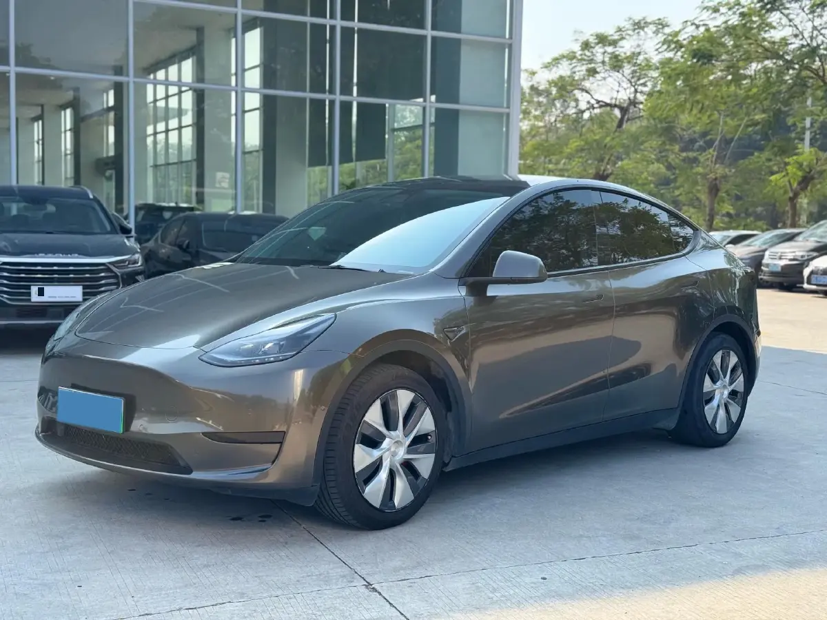 2022 Tesla Model Y BEV 60KWH