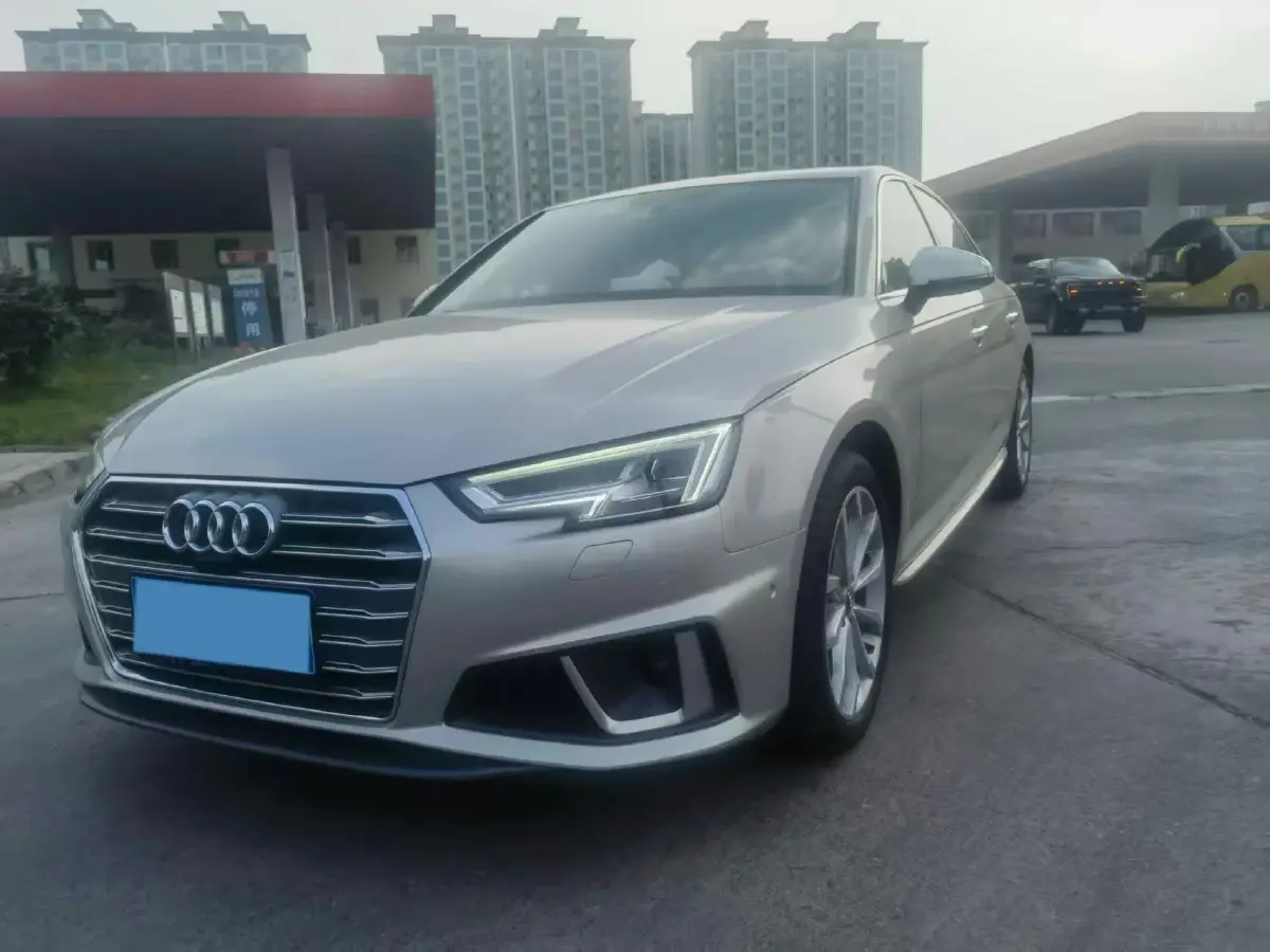 2019 Audi A4L 2.0T 190HP L4 7DCT