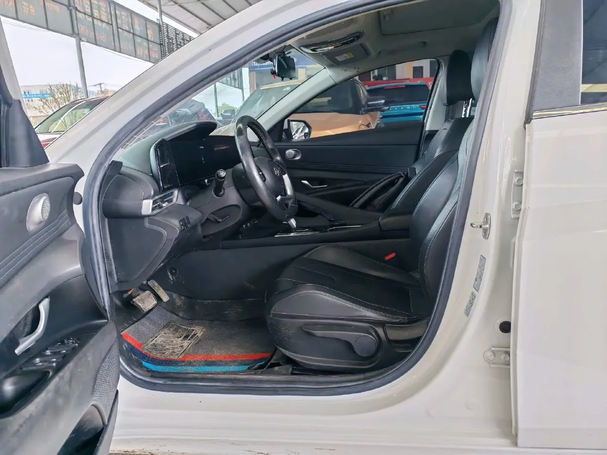 2021 Hyundai Elantra 1.5L 115HP L4 CVT,autocango,china used car exporter,china ev exporter,chinese used car exporter,chinese used ev exporter