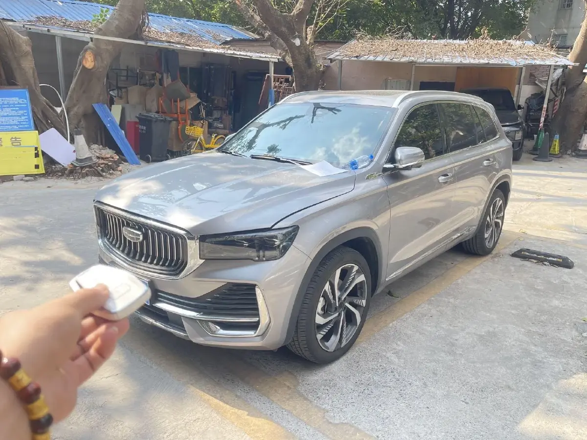 2023 Geely Monjaro 2.0T 238HP L4 8AT