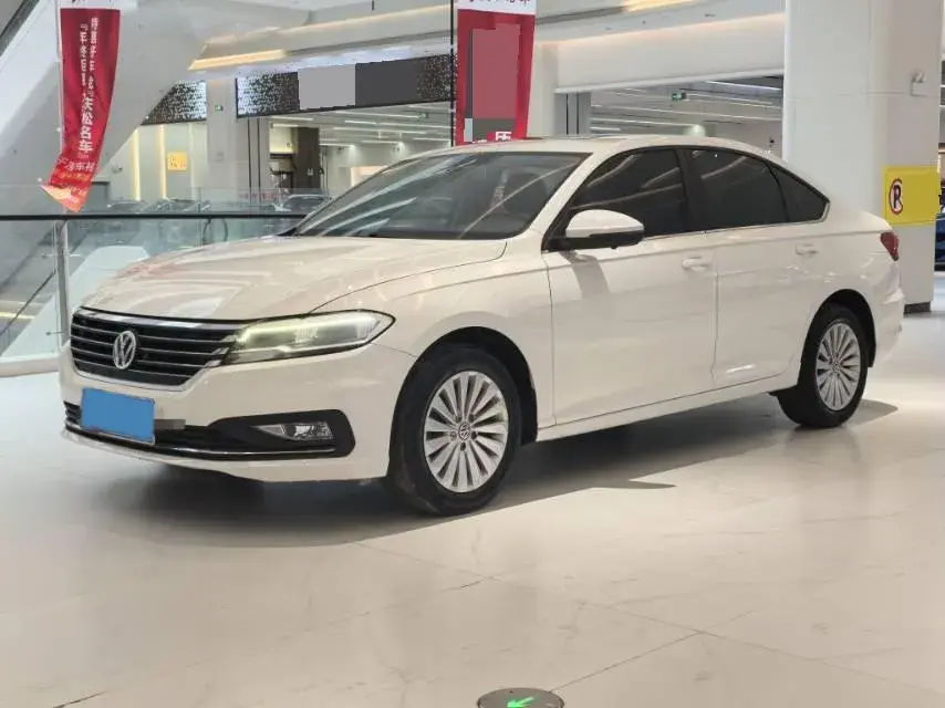 2019 Volkswagen Sagitar 1.2T 116HP L4 7DCT