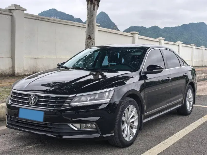 2017 Volkswagen Passat 1.8T 180HP L4 7DCT