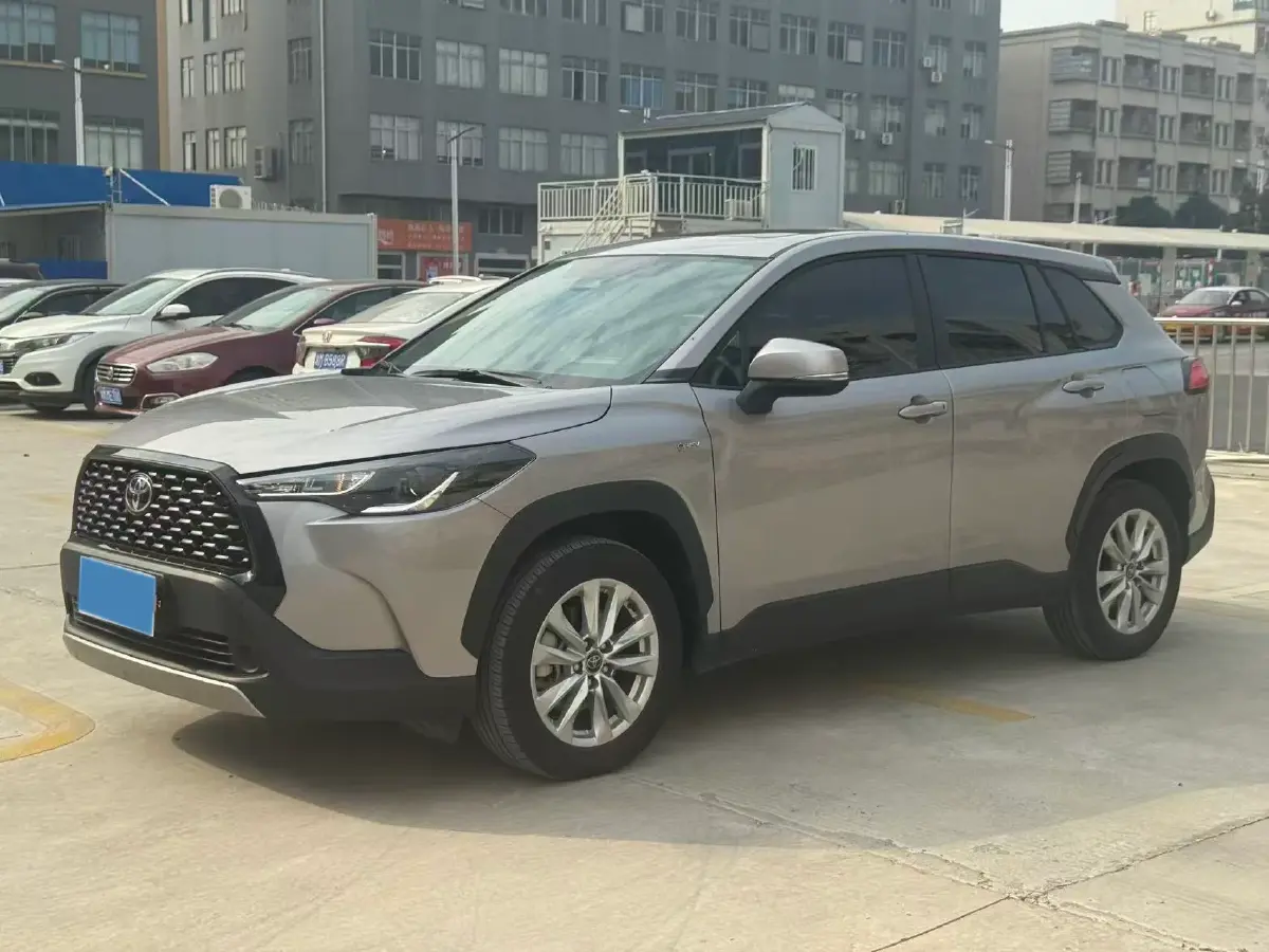 2024 Toyota Corolla Cross 2.0L 152HP L4 E-CVT Hybrid