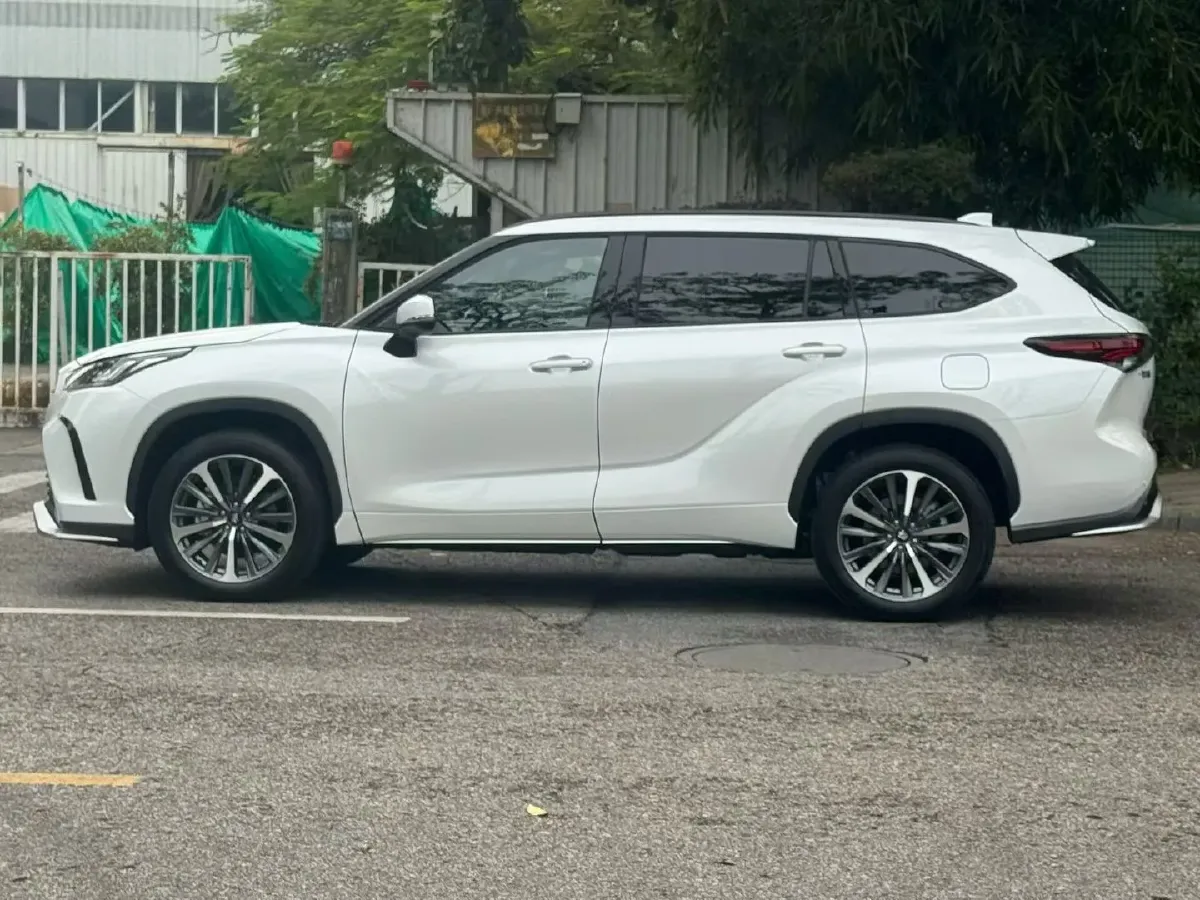 2026 Toyota Crown Kluger 2.5L 189HP L4 E-CVT Hybrid,autocango,china used car exporter,china ev exporter,chinese used car exporter,chinese used ev exporter