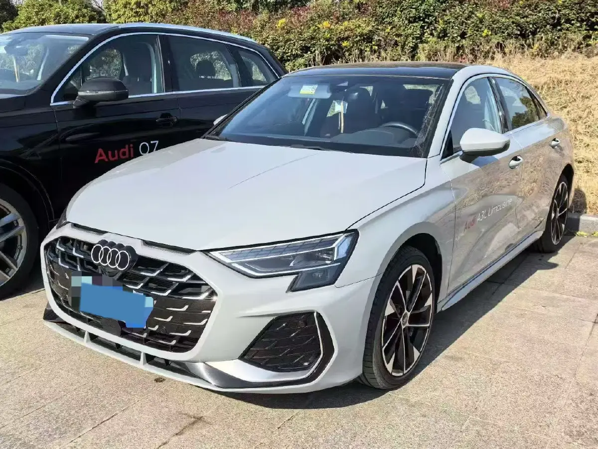 2025 Audi A3 1.5T 160HP L4 7DCT