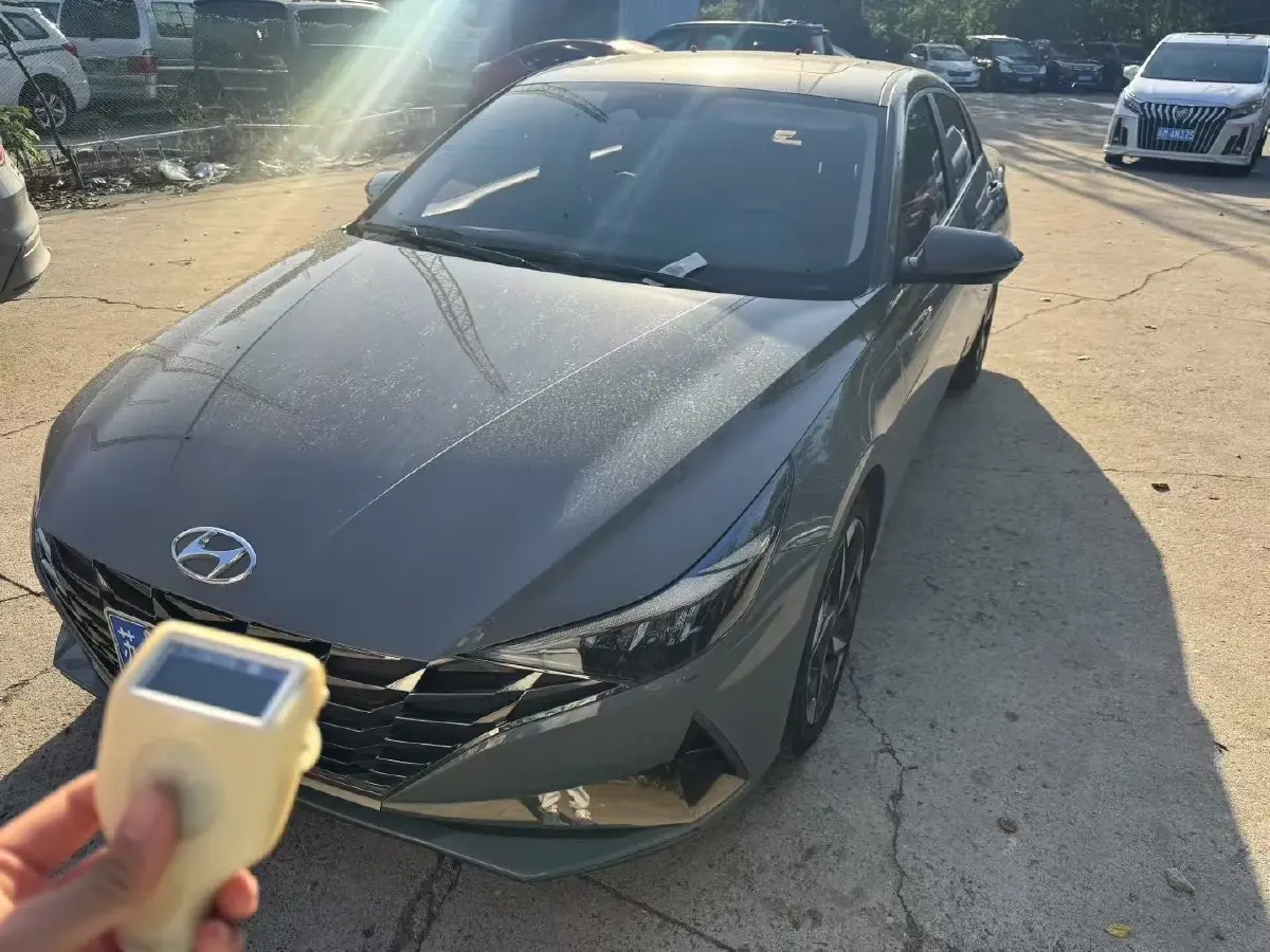 2021 Hyundai Elantra 1.5L 115HP L4 CVT