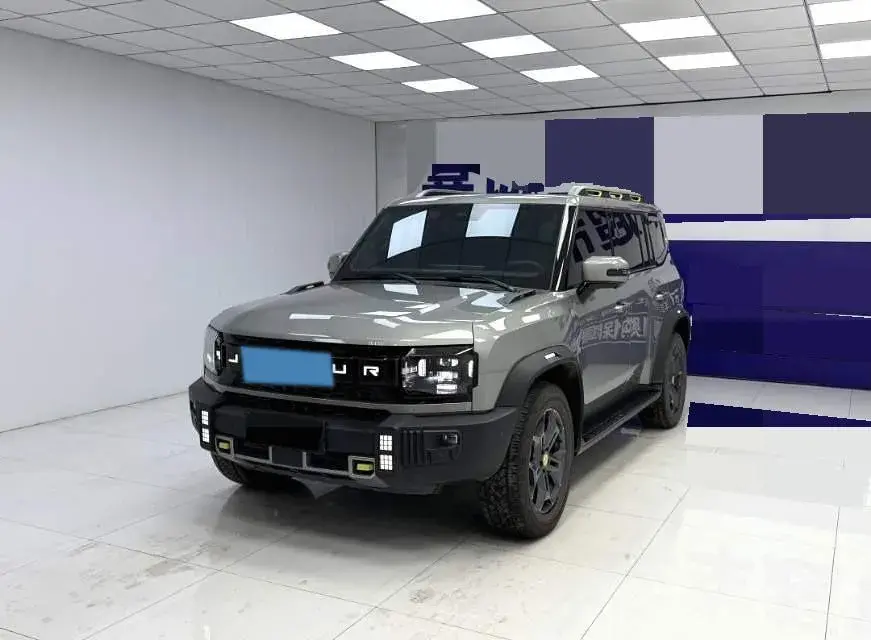 2023 Jetour Traveller 2.0T 254HP L4 7DCT