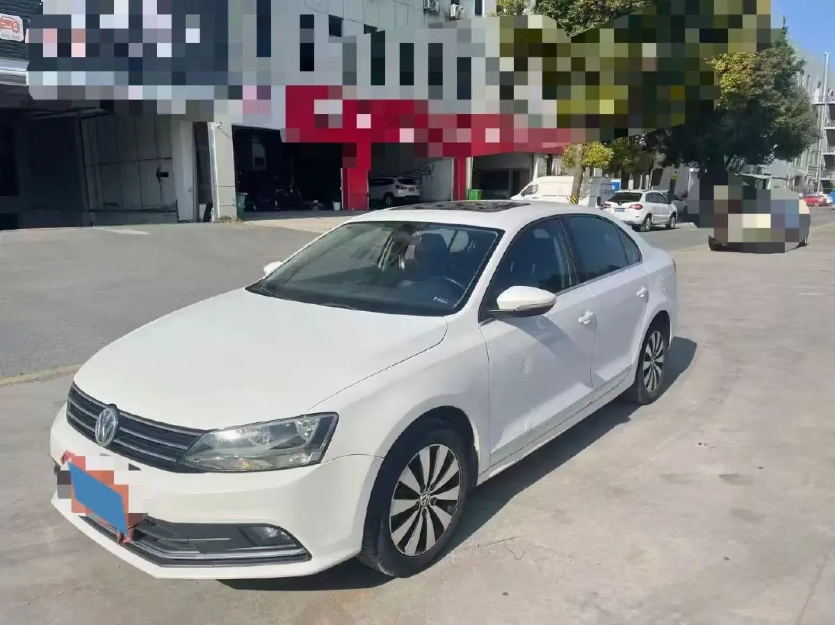 2018 Volkswagen Sagitar 1.2T 110HP L4 7DCT