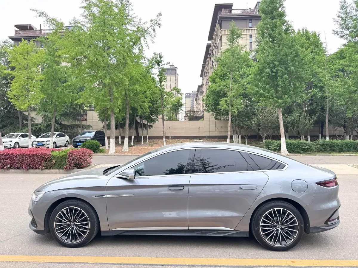 2022 Volkswagen Tiguan L 2.0T 186HP L4 7DCT,autocango,china used car exporter,china ev exporter,chinese used car exporter,chinese used ev exporter