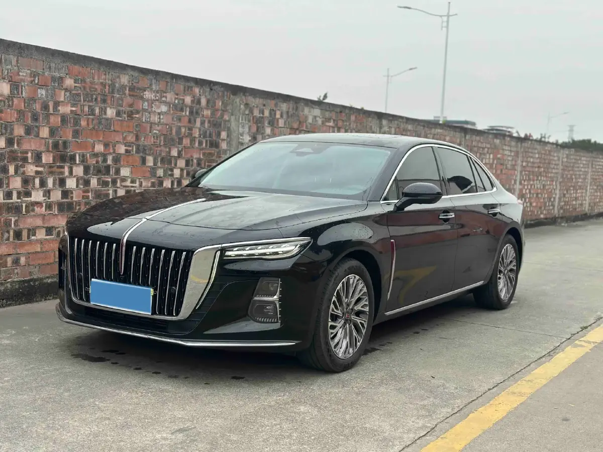 2023 HongQi H5 2.0T 224HP L4 8AT