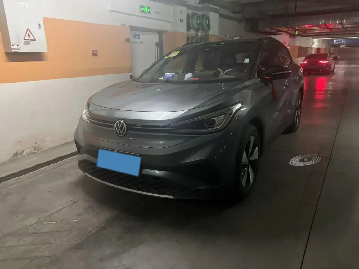 2025 Volkswagen ID.4 X BEV 52.8KWH