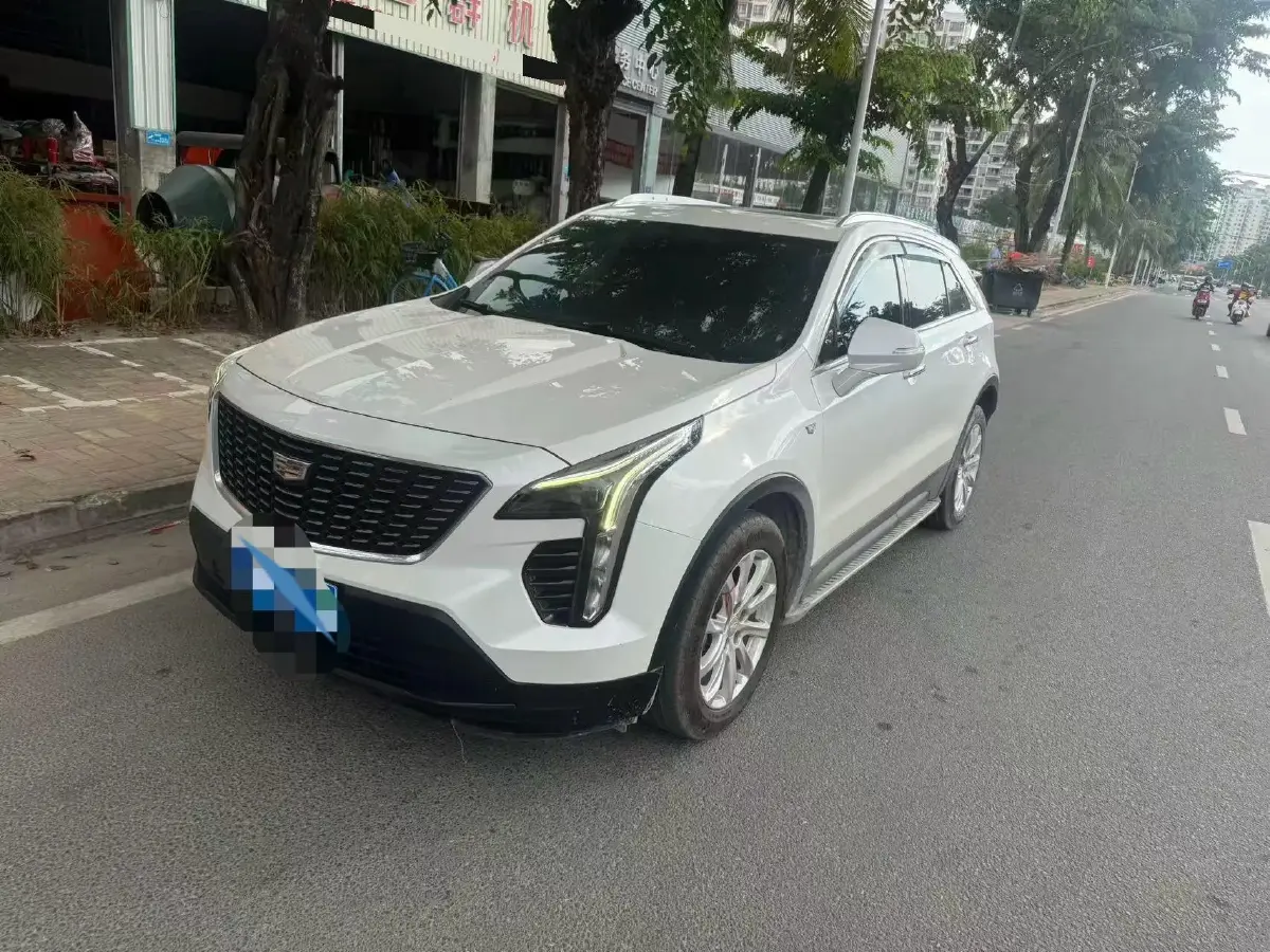 2022 Cadillac XT4 2.0T 237HP L4 9AT