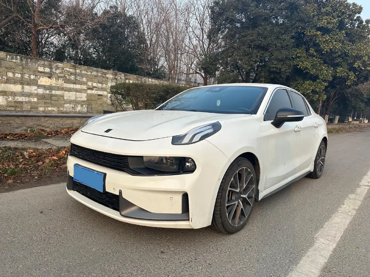 2020 LYNK&CO 03 2.0T 190HP L4 6AT