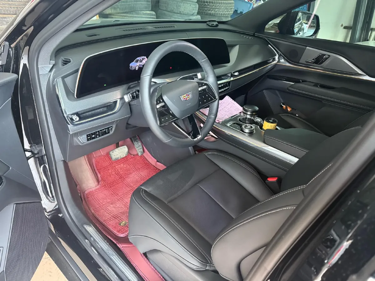 2026 Cadillac XT5 2.0T 237HP L4 9AT,autocango,china used car exporter,china ev exporter,chinese used car exporter,chinese used ev exporter