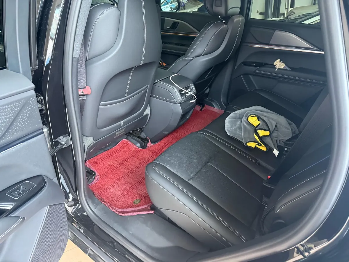 2026 Cadillac XT5 2.0T 237HP L4 9AT,autocango,china used car exporter,china ev exporter,chinese used car exporter,chinese used ev exporter