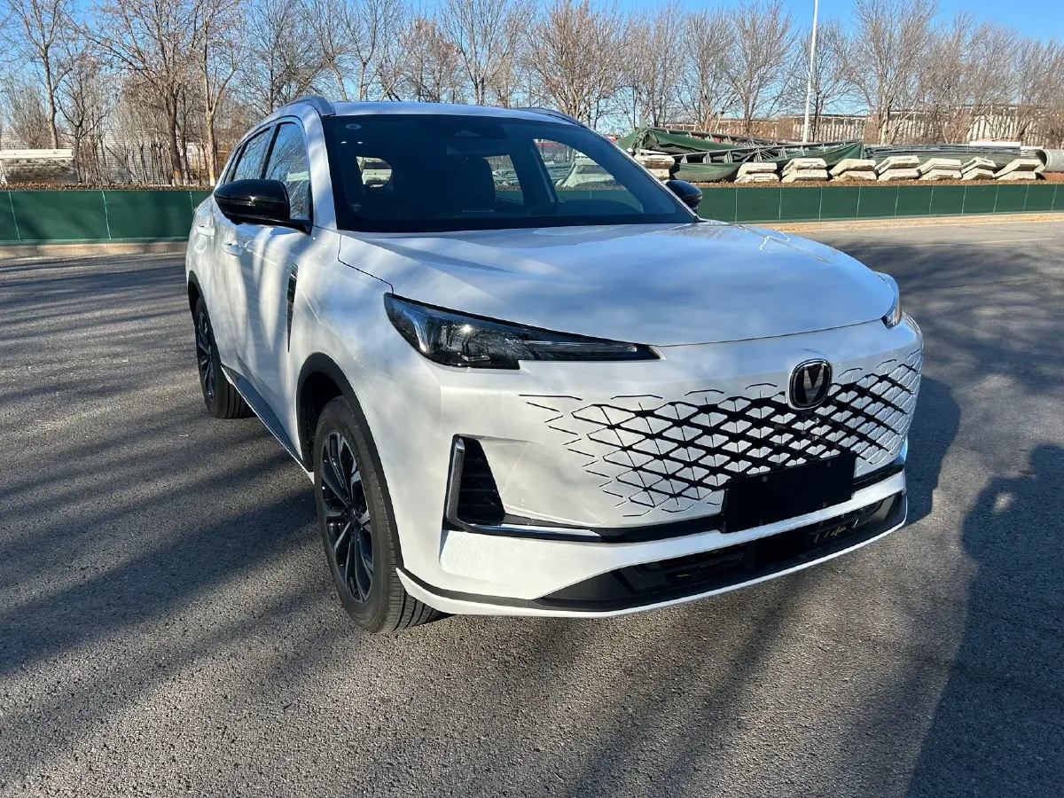 2025 ChangAn CS55PLUS PHEV 1.5L 98HP L4 E-CVT PHEV,autocango,china used car exporter,china ev exporter,chinese used car exporter,chinese used ev exporter