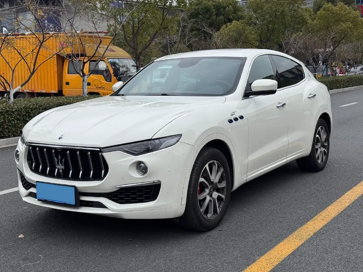 2022 Maserati Levante 2.0T 330HP L4 8AT