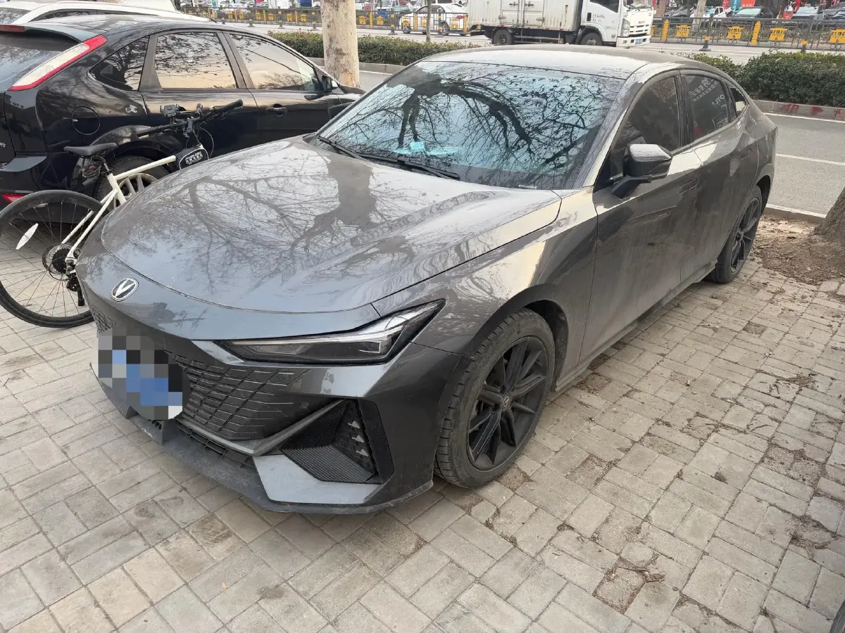 2023 ChangAn UNI-V 1.5T 188HP L4 7DCT