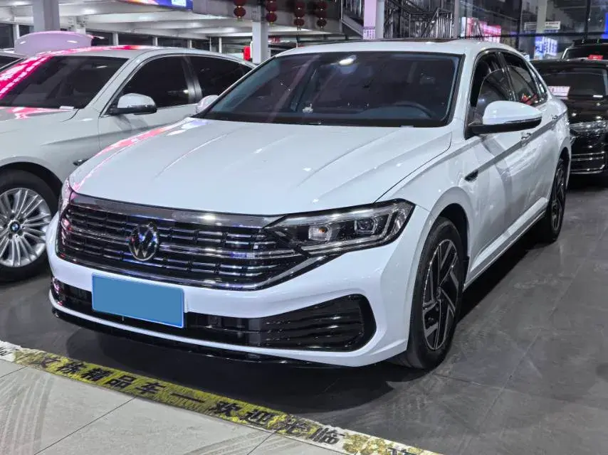 2023 Volkswagen Sagitar 1.5T 160HP L4 7DCT