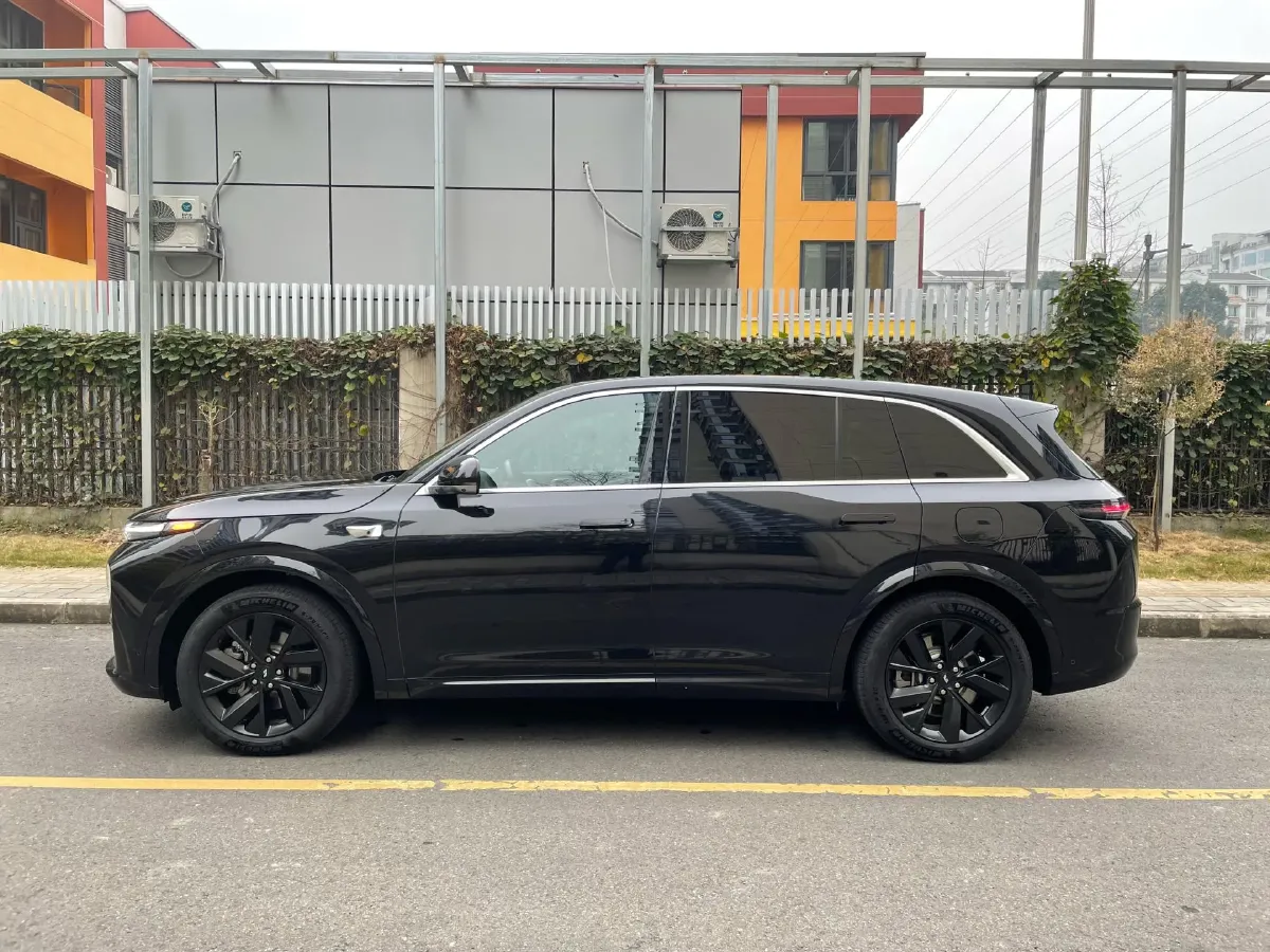 2023 Li L7 Range Extended 154HP REEV 40.9KWH,autocango,china used car exporter,china ev exporter,chinese used car exporter,chinese used ev exporter