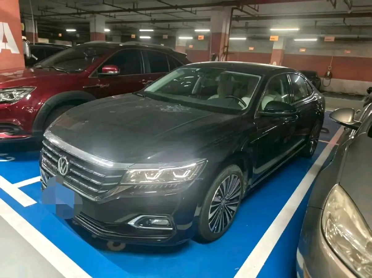 2020 Volkswagen Passat 2.0T 186HP L4 7DCT