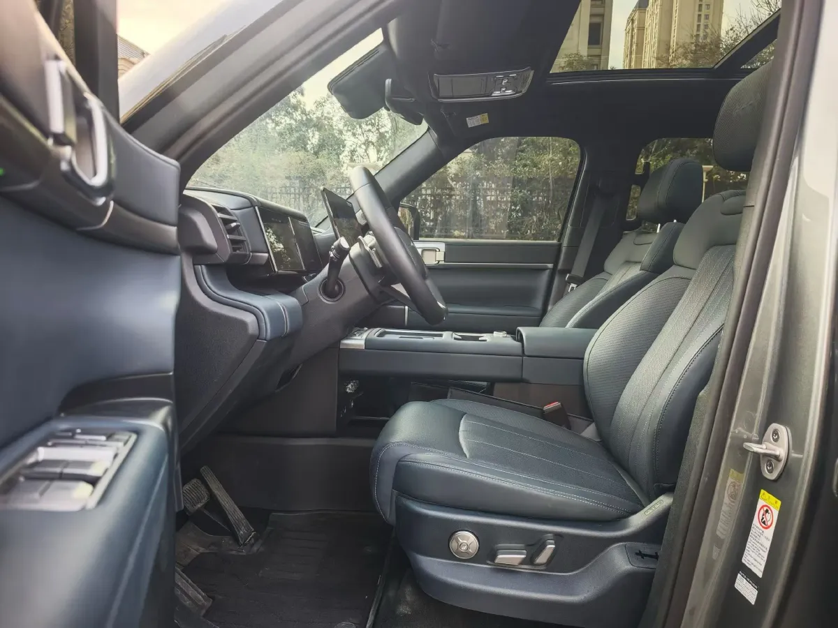 2025 FangChengBao Tai 7 1.5T 156HP L4 E-CVT PHEV,autocango,china used car exporter,china ev exporter,chinese used car exporter,chinese used ev exporter