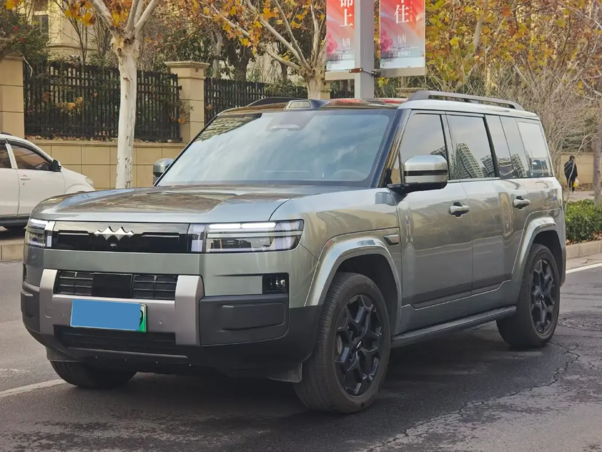 2025 FangChengBao Tai 7 1.5T 156HP L4 E-CVT PHEV