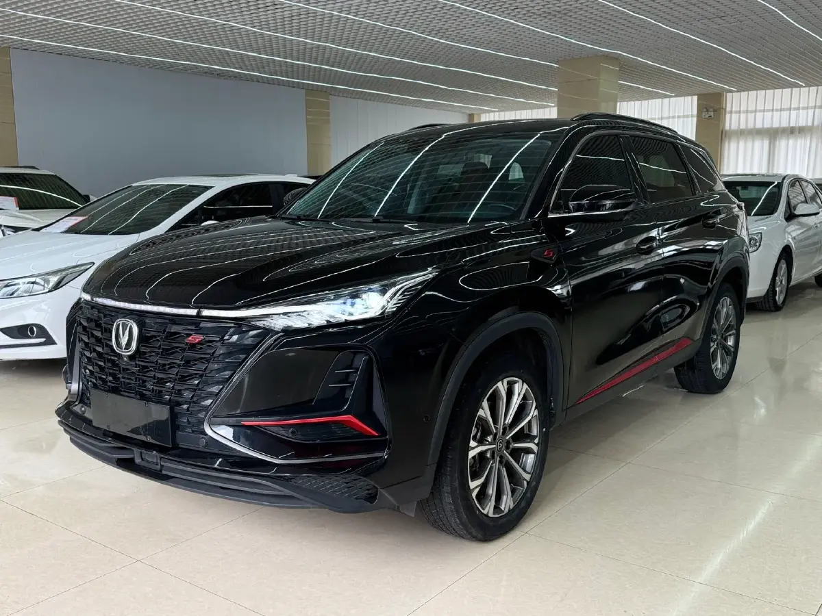 2022 ChangAn CS75 Plus 2.0T 233HP L4 8AT