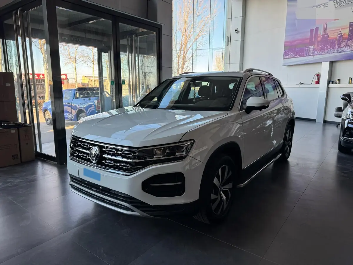 2019 Jeep Cherokee 2.0T 234HP L4 9AT