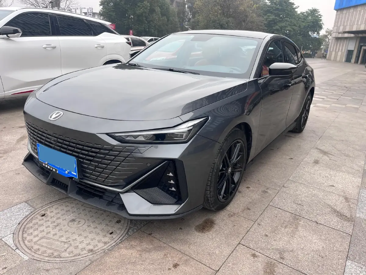 2023 ChangAn UNI-V 1.5T 188HP L4 7DCT