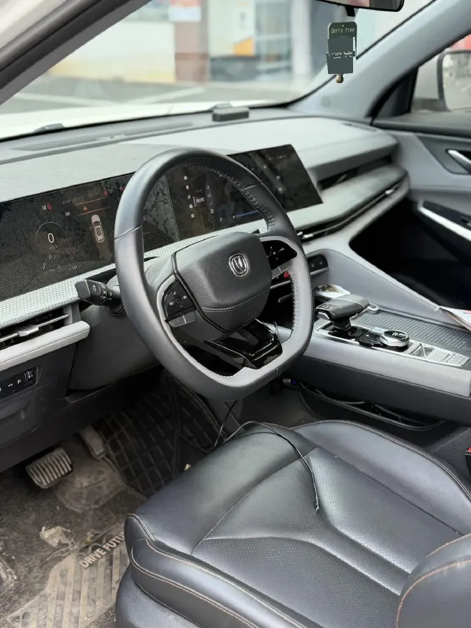 2022 ChangAn CS75 Plus 1.5T 188HP L4 8AT,autocango,china used car exporter,china ev exporter,chinese used car exporter,chinese used ev exporter