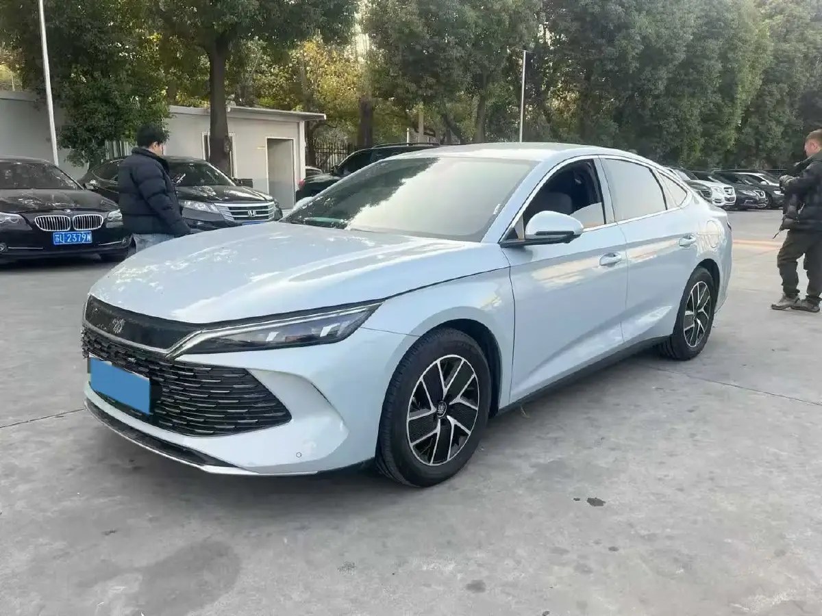 2024 BYD QinL 1.5L 101HP L4 E-CVT PHEV 15.87KWH