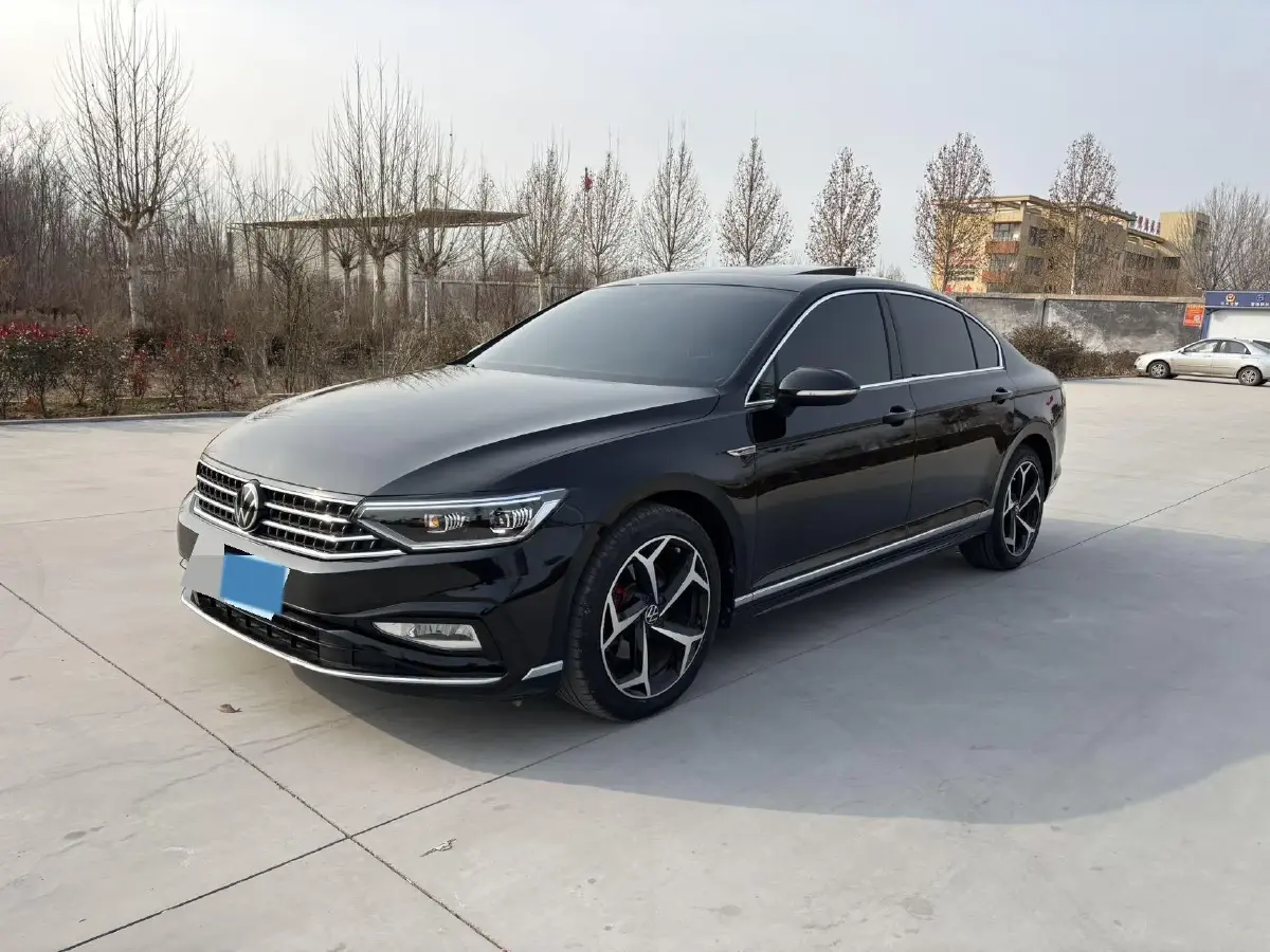 2023 Volkswagen Magotan 2.0T 186HP L4 7DCT